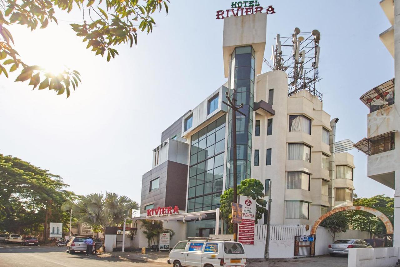 Oyo 10672 Hotel Riviera Nashik Exteriör bild